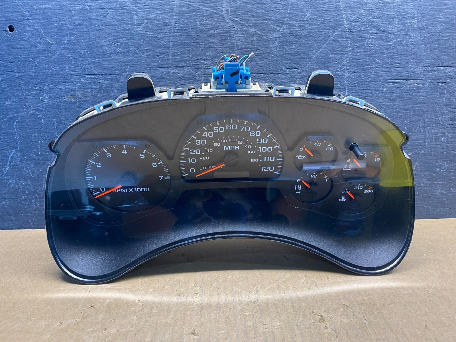 2002 to 2005 Chevrolet Trailblazer Speedometer Cluster Gauge AG7415 DG0