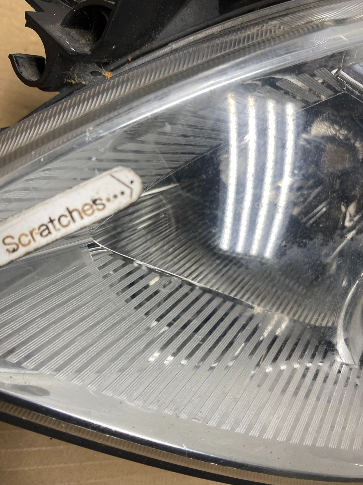 Sedan 2010 2011 2012 Nissan Altima Left Driver Side Headlight AG9315 DW3