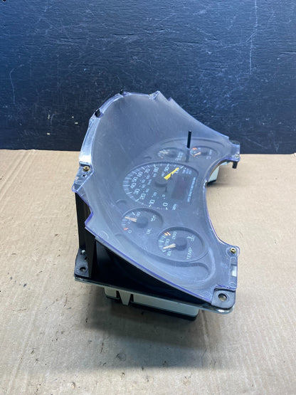 2001 to 2002 Chevrolet Express Speedometer Cluster Gauge AE7601 DG1