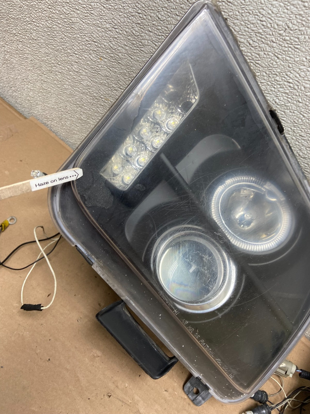 2005 to 2009 Ford Mustang Left+Right Set LED Black Halogen Headlight AA9873 DG5