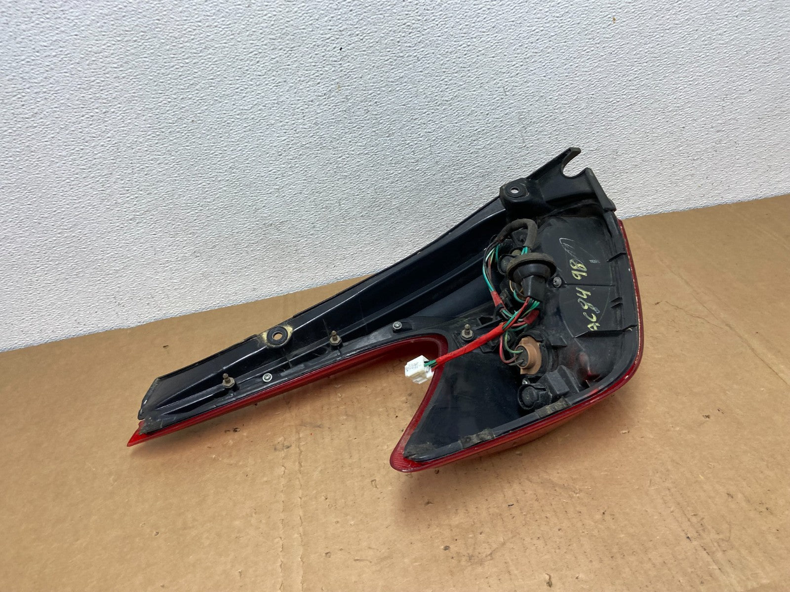 2011 to 2014 Nissan Juke Right Passenger RH Side Tail Light AC8498 DW6