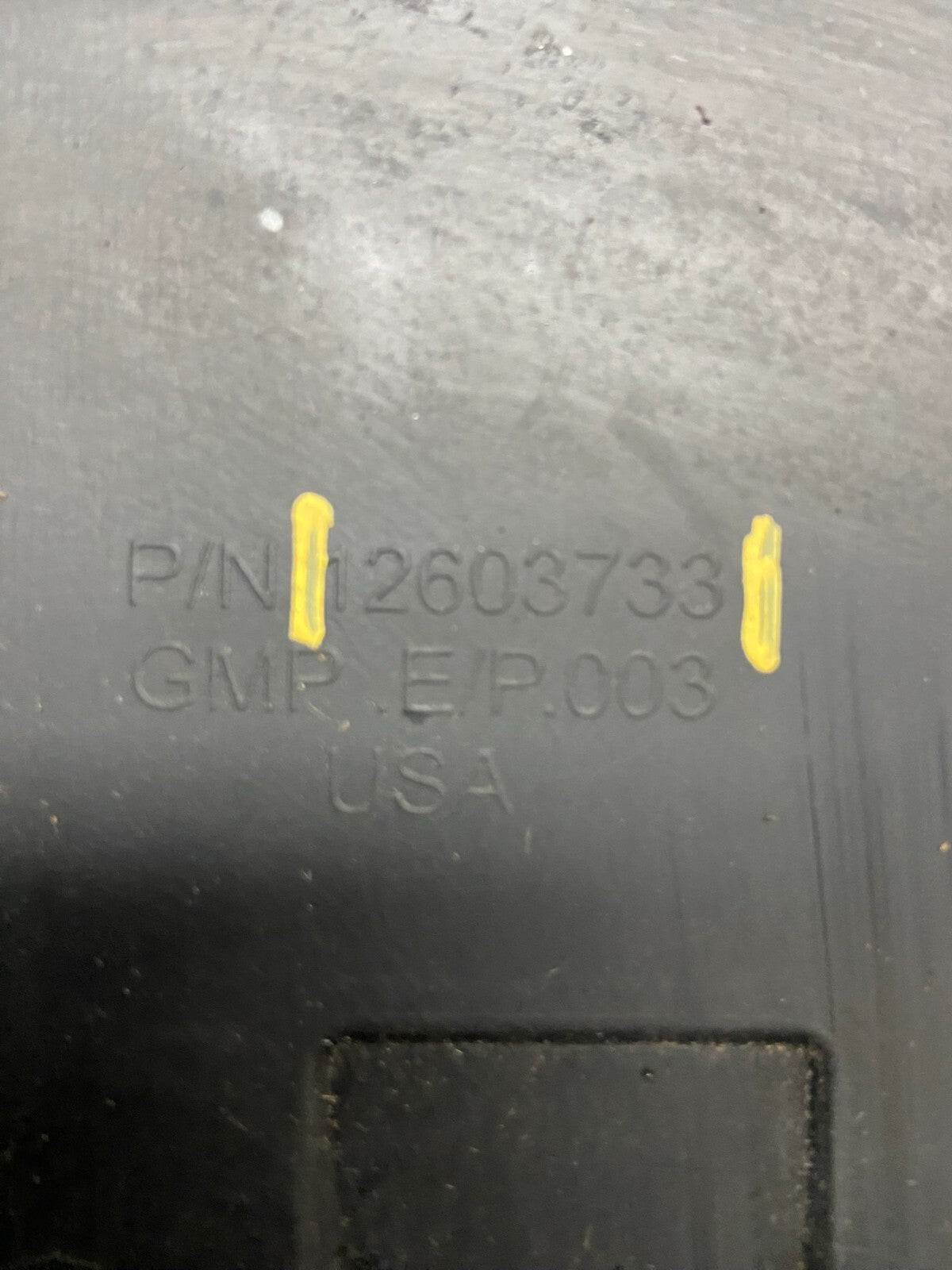 2008 to 2012 Chevrolet Malibu Engine Cover Plastic Motor Shield A9549 DG3