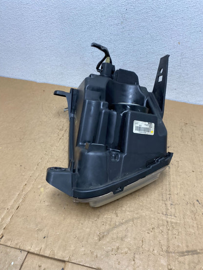 2011 to 2013 Jeep Grand Cherokee Halogen Left Driver Lh Headlight AD0520 DW7