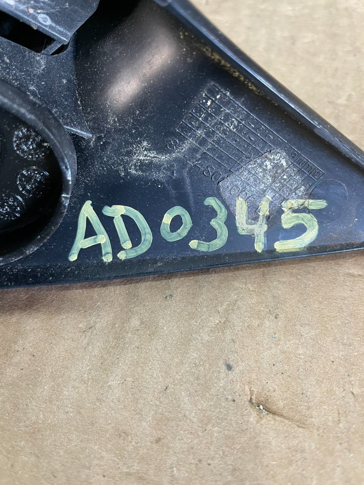 2003 to 2007 Chevy Silverado Driver Left Side View Turn Signal Mirror AD034511