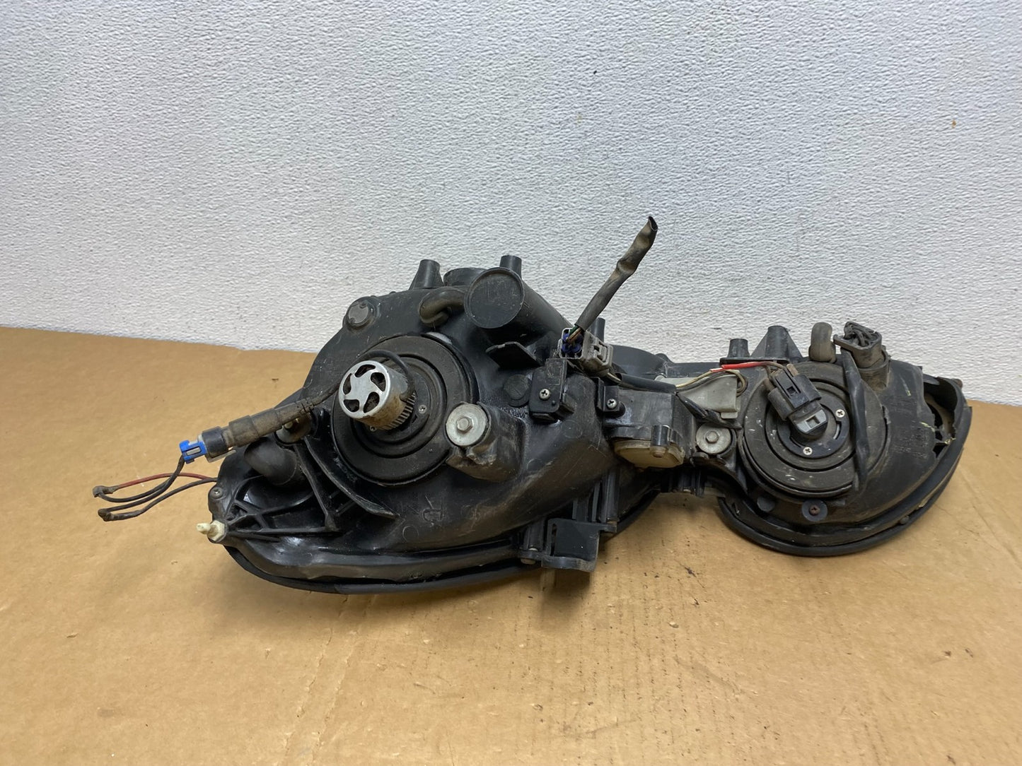 2001 to 2005 Lexus GS430 Gs300 Right Passenger Headlight Halogen AC8458 DW5