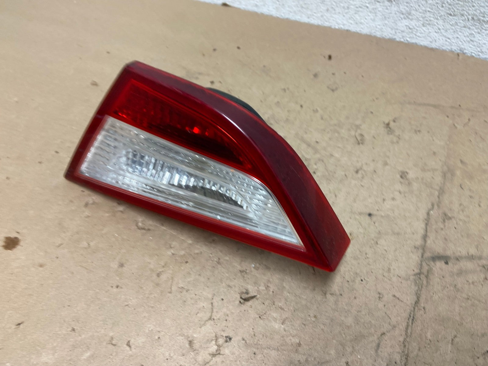 2011 to 2014 Hyundai Sonata Right Passenger Rh Inner Tail Light AG5590 LK1