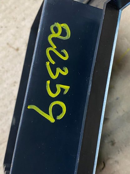 1981-1899 Lincoln Continental Mark VI Speedometer Dash Bezel Air Vent q2359 DG5