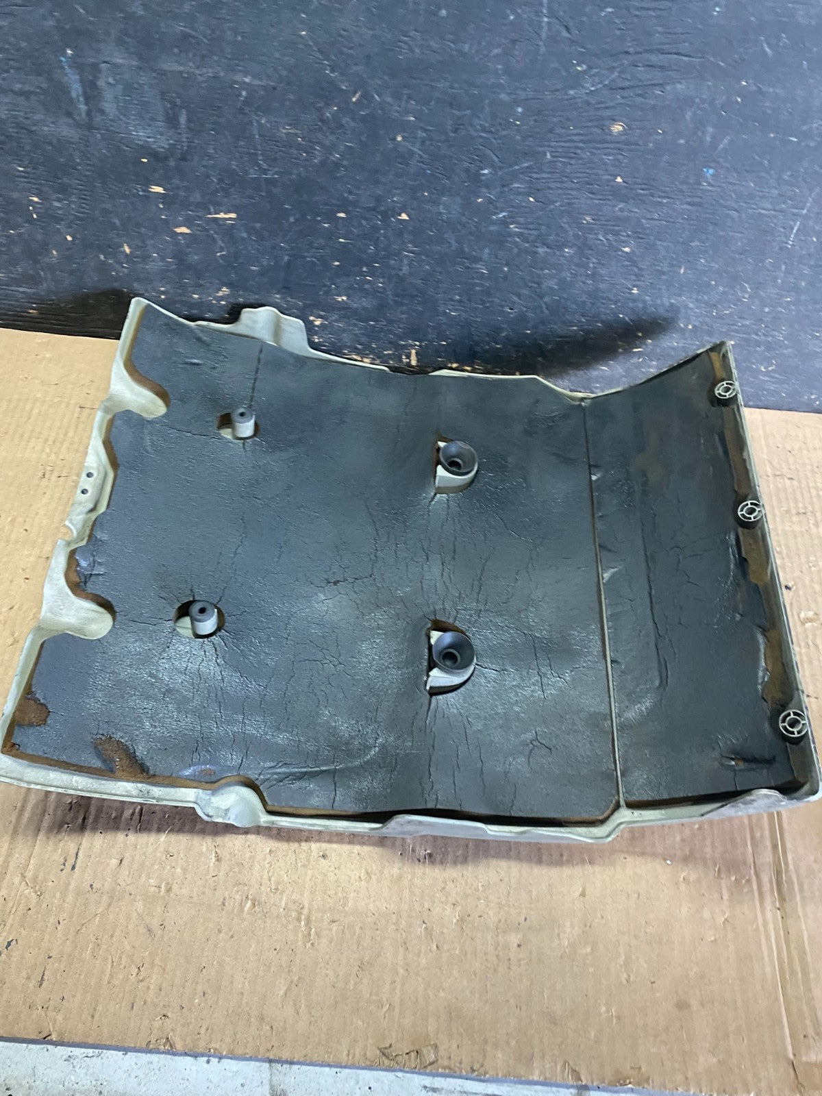 1997 to 2004 Cadillac Deville Seville Northstar Engine Motor Cover Q0297 DG7