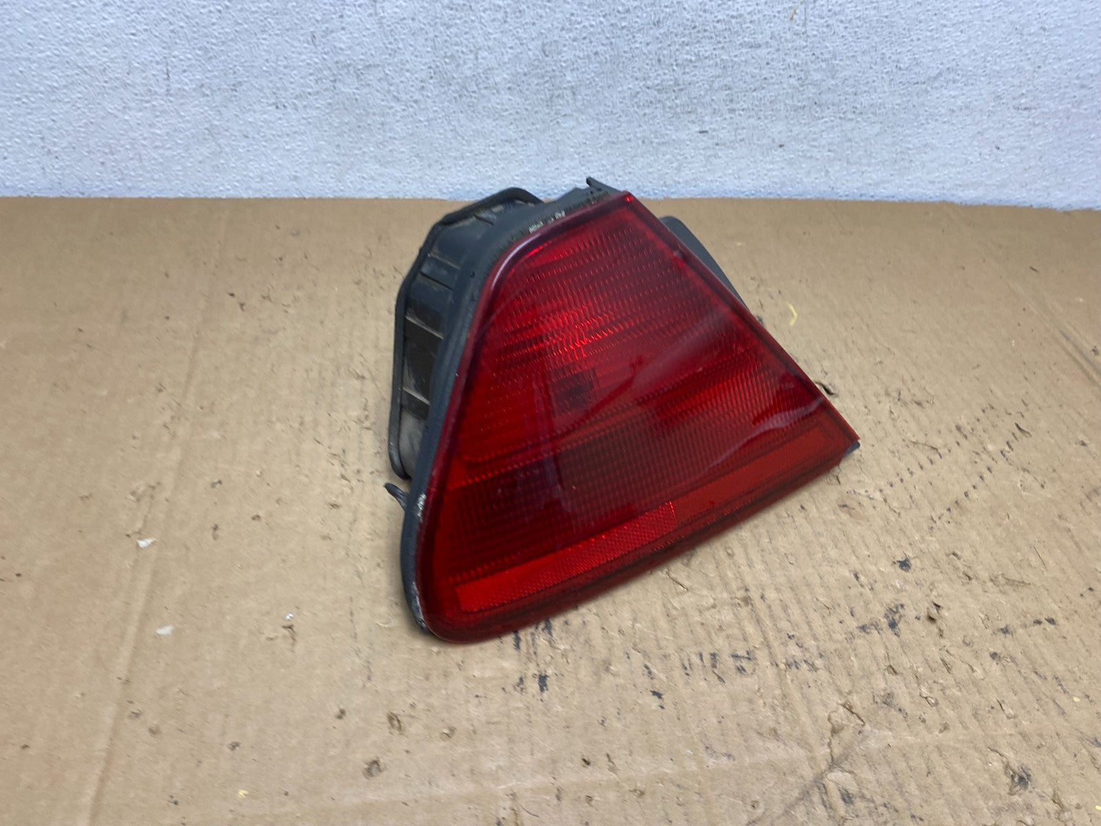 1998 - 2002 Honda Accord Coupe 2-door Left Driver LH Tail Light AD2508 DW2