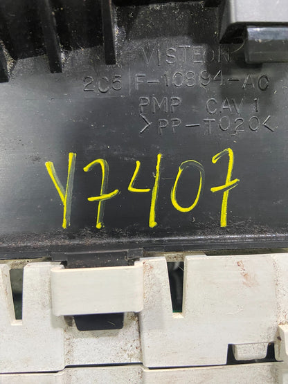 2004 to 2005  Lincoln Navigator Aviator Speedometer Gauge Cluster Y7407 DG8