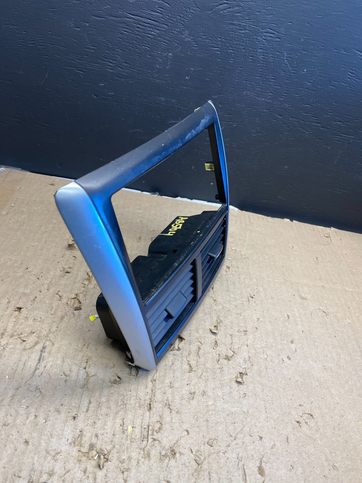 2010 to 2011 Subaru Forester Dash Radio Trim Bezel Center Vent OEM AB5704 DG1