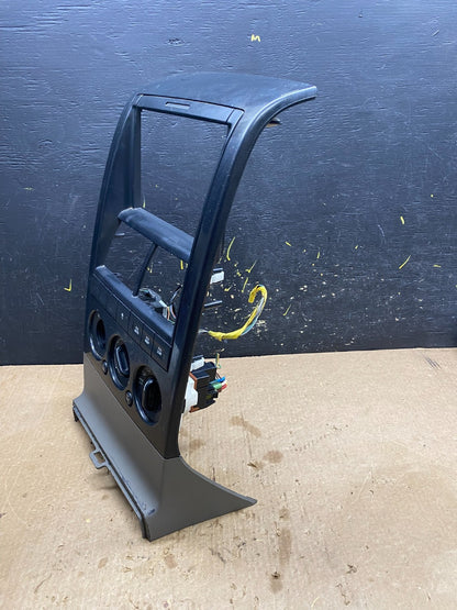 2006 - 2010 Ford Explorer Radio Heater Climate A/C Control Bezel  Trim Z4487 DG3