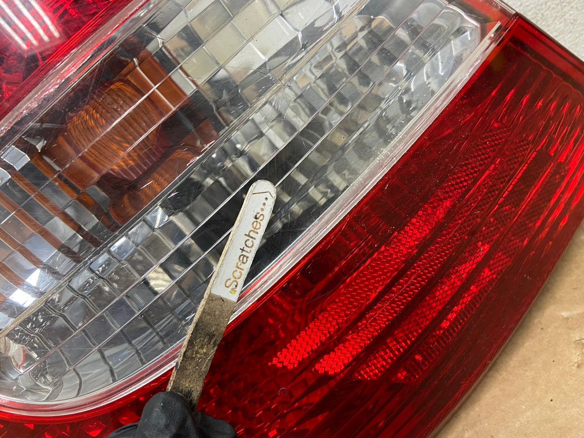 2002 2003 2004 Toyota Camry Left Driver LH Side Tail Light AH8374 LK3