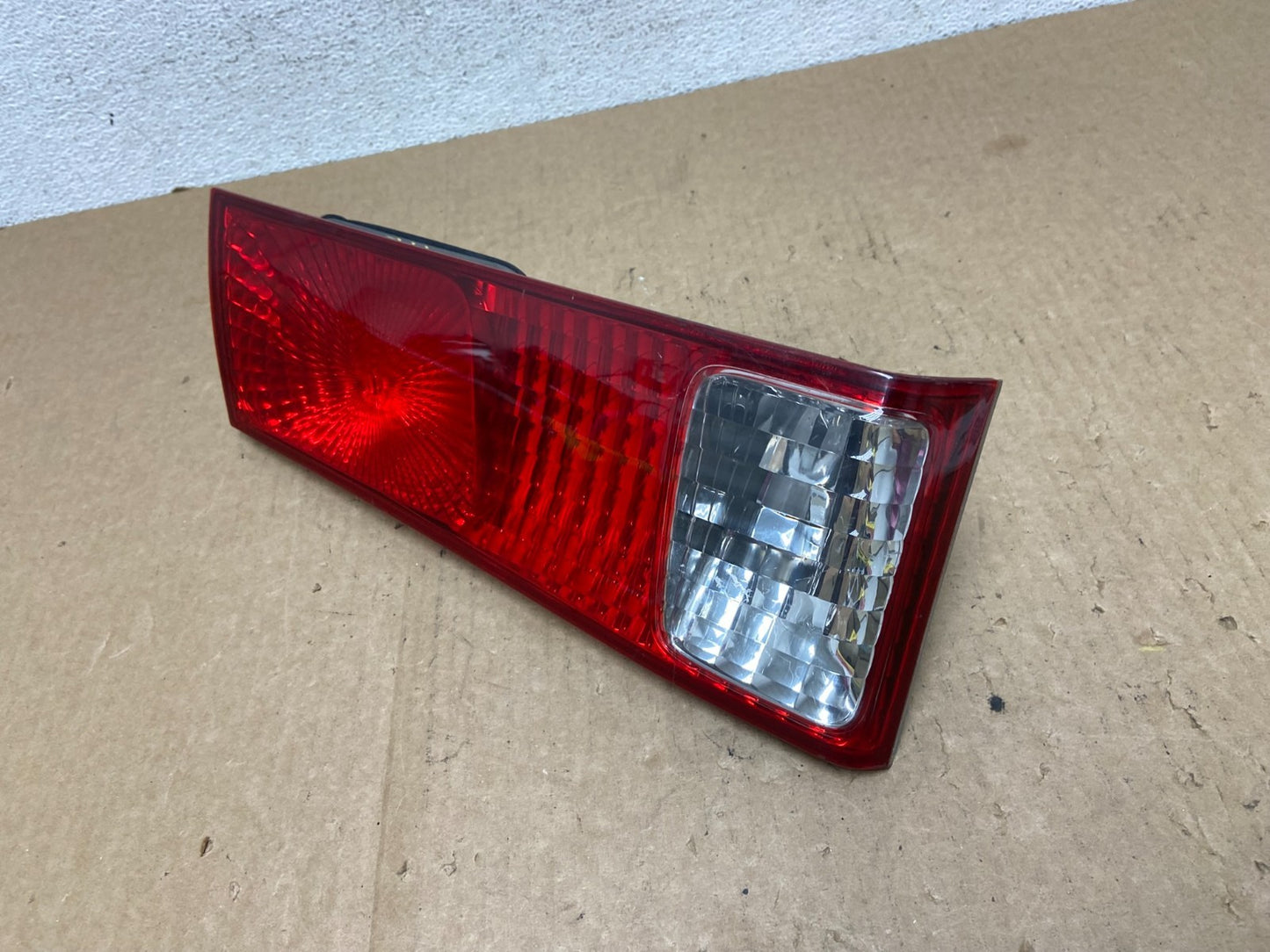 2000-2001 Toyota Camry Tail Light Left Driver LH Side Inner AF9713 DW1