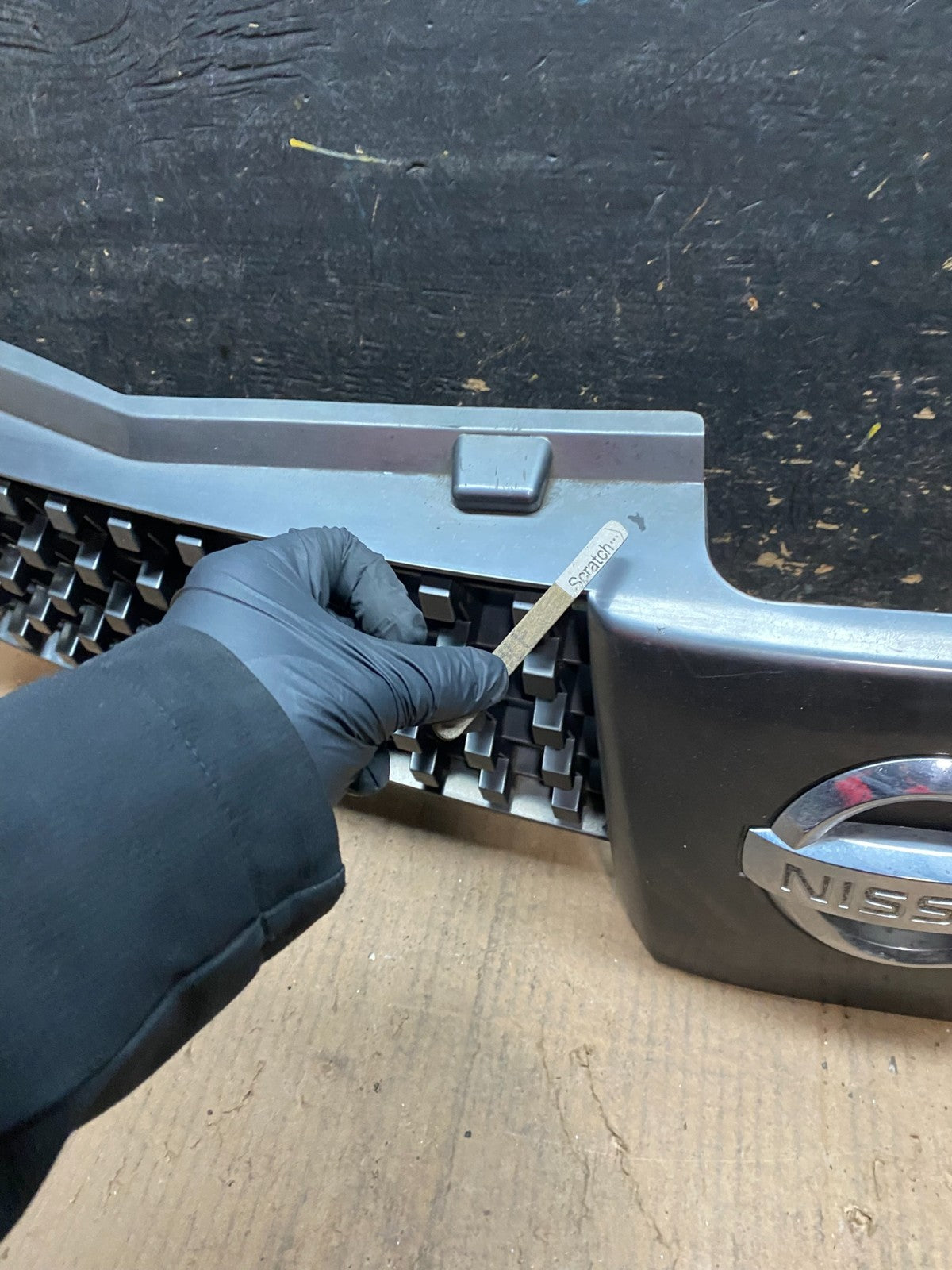 2004 to 2006 Nissan Quest Front Upper Grill Grille W4839 DG3