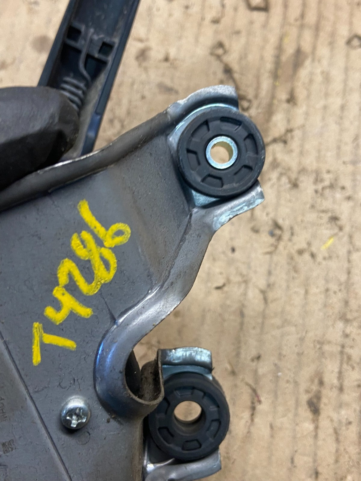 2008 to 2014 Scion xD Rear Wiper Motor OEM t4286 DG6