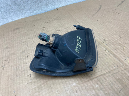 1999 to 2004 Nissan Pathfinder Passenger Right Park Light Turn Signal AI8137 LK6