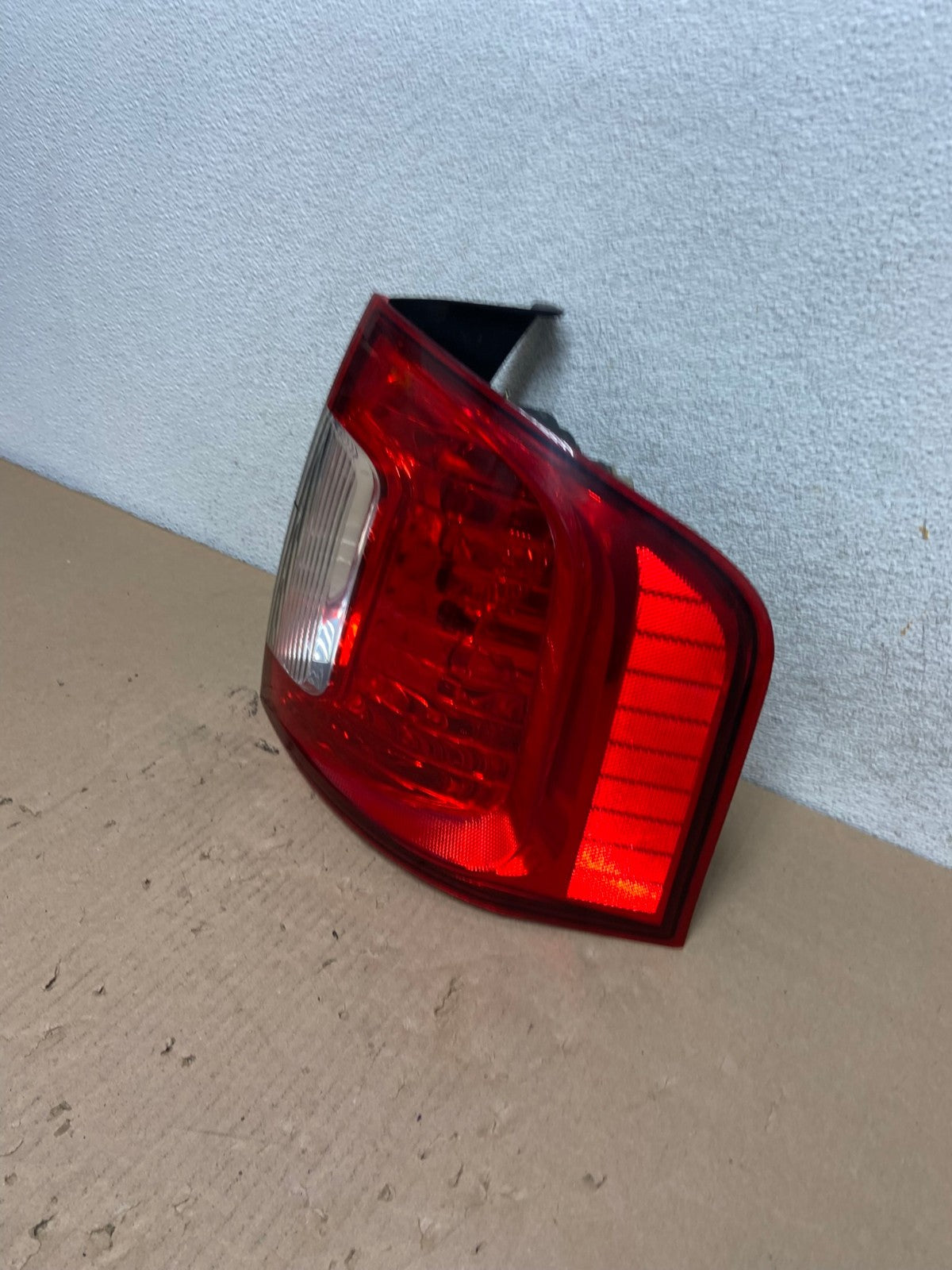 2011 2012 2013 2014 Ford Edge Right Passenger RH Side Tail light AG6732 LK1