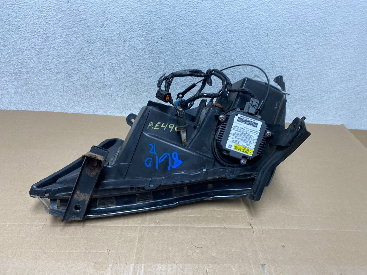 2007 2008 2009 Acura MDX Headlight Xenon HID Right Passenger RH AE4901 DW7