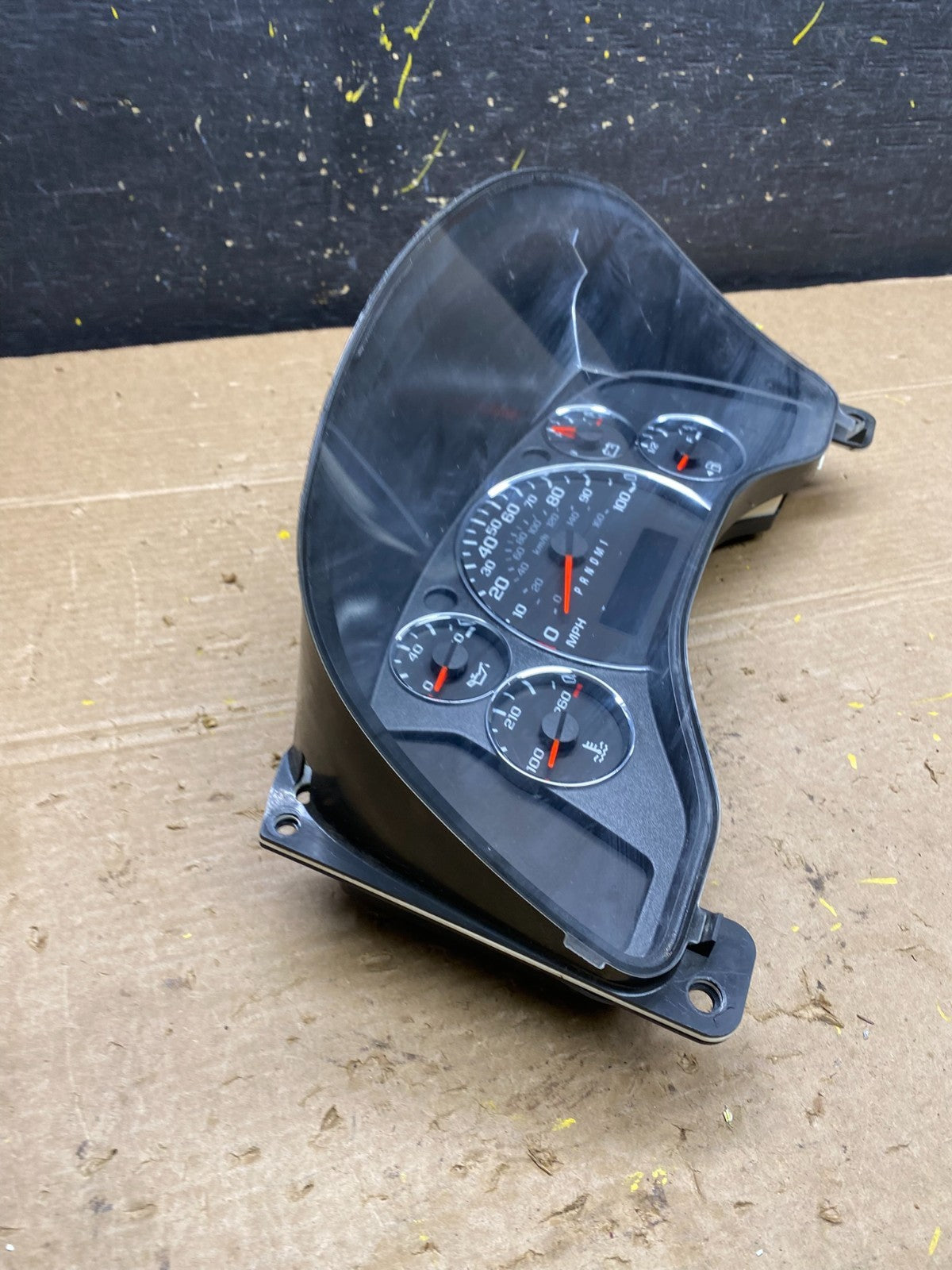 2008 to 2010 Chevrolet Express Speedometer Cluster Gauge w9583  DG2