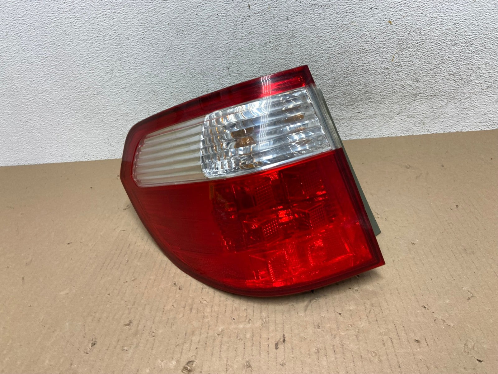 2005 2006 2007 Honda Odyssey Left Driver LH Side Tail Light DEPO AE7311 LK0