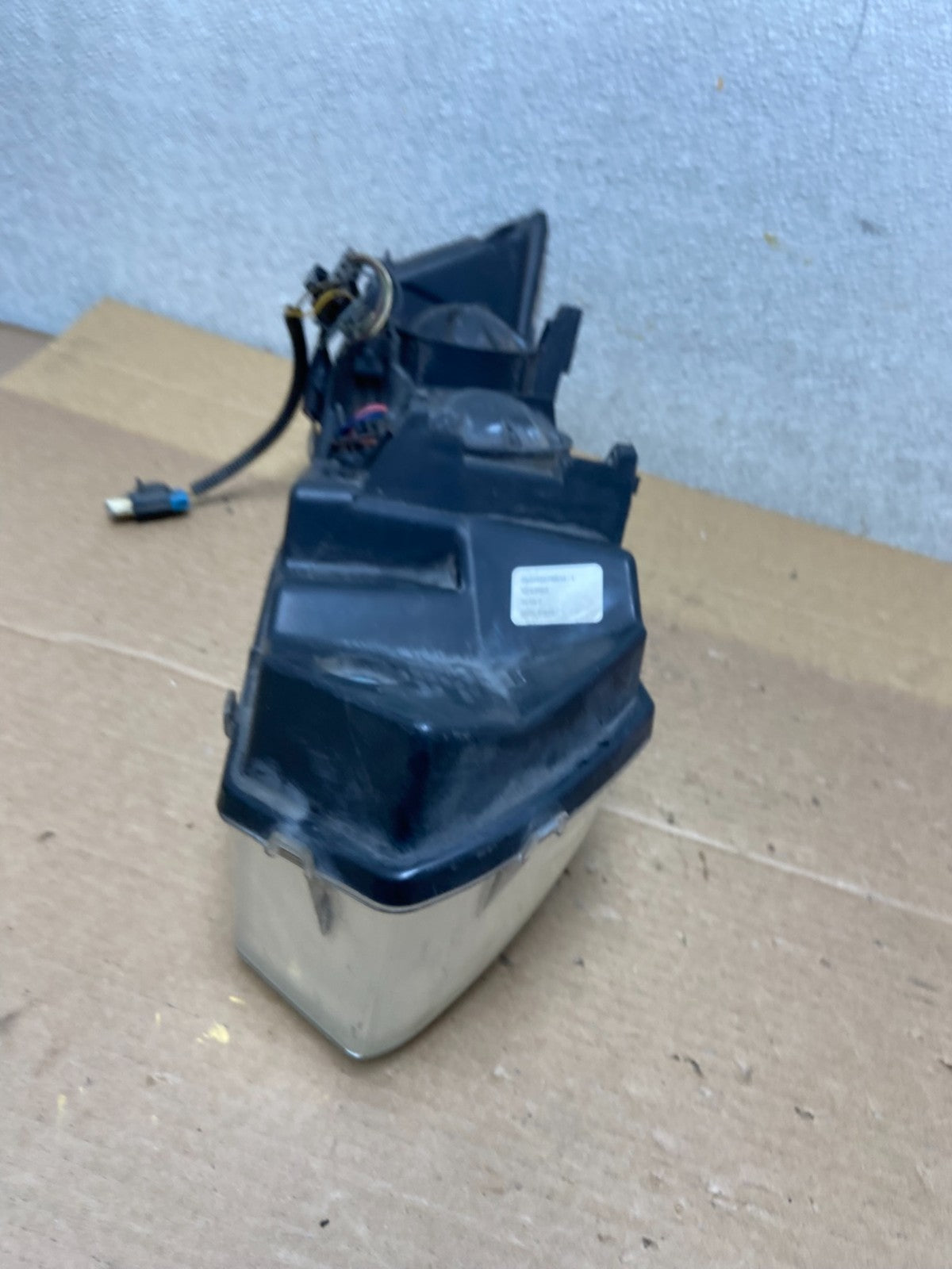 2003 to 2007 Saturn Ion Halogen Headlight Left Driver LH Side AD2459 DW6