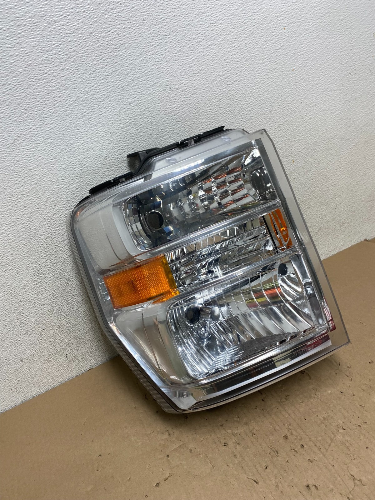 2008-2014 Ford Econoline E150 E250 E350 Right Passenger Headlight AG6778 DW2