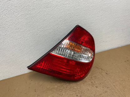 2002 2003 2004 Toyota Camry Tail Light Right Passenger Rh Side OEM AB6731 LK2