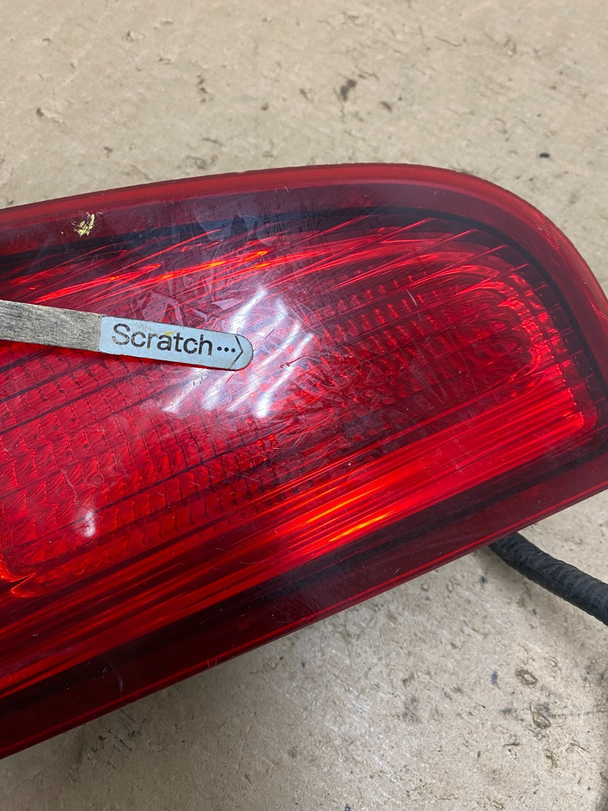 2003-2006 Lincoln Navigator Right Passenger RH Inner Tail Light OEM P6653 DW6