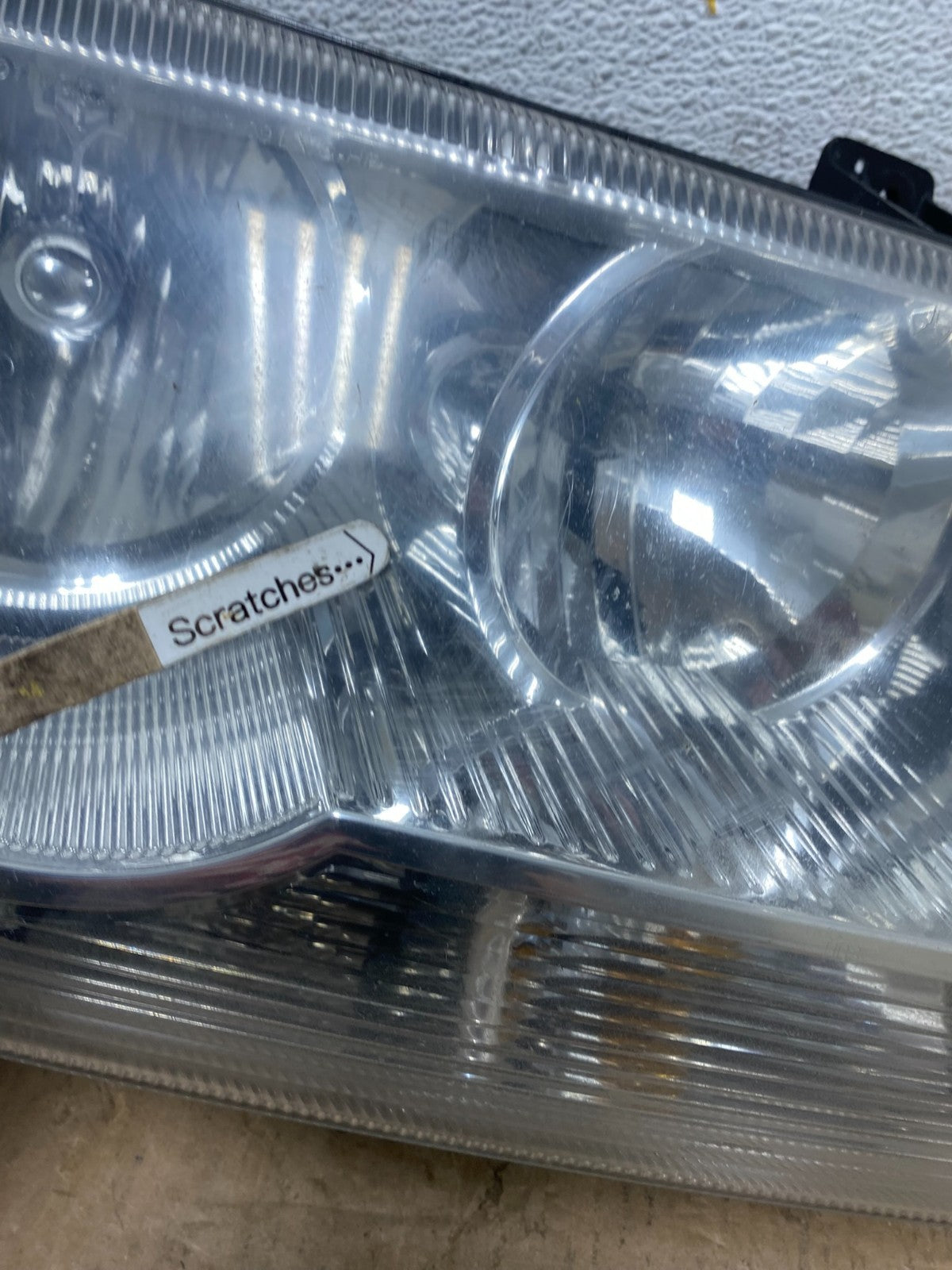 2005 2006 2007 Chrysler 300 Right Passenger RH Halogen Headlight AD8075 DW3