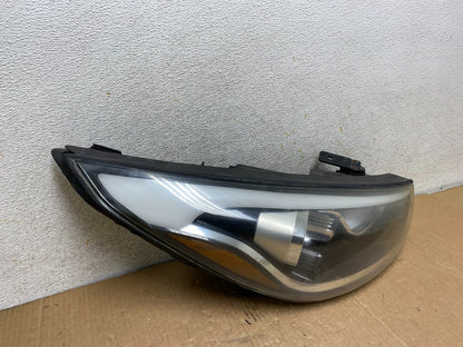 2014 to 2017 Hyundai Tucson Right Passenger RH Side Headlight AI9075 DW2