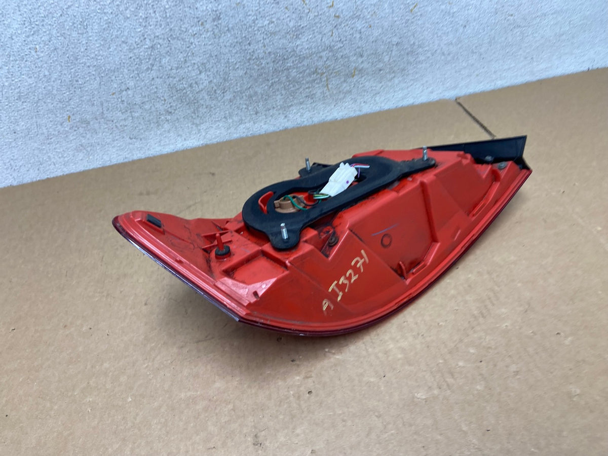 2007 to 2013 Infiniti G35 G37 Sedan Right Passenger Rh Tail Light AI3271 LK5