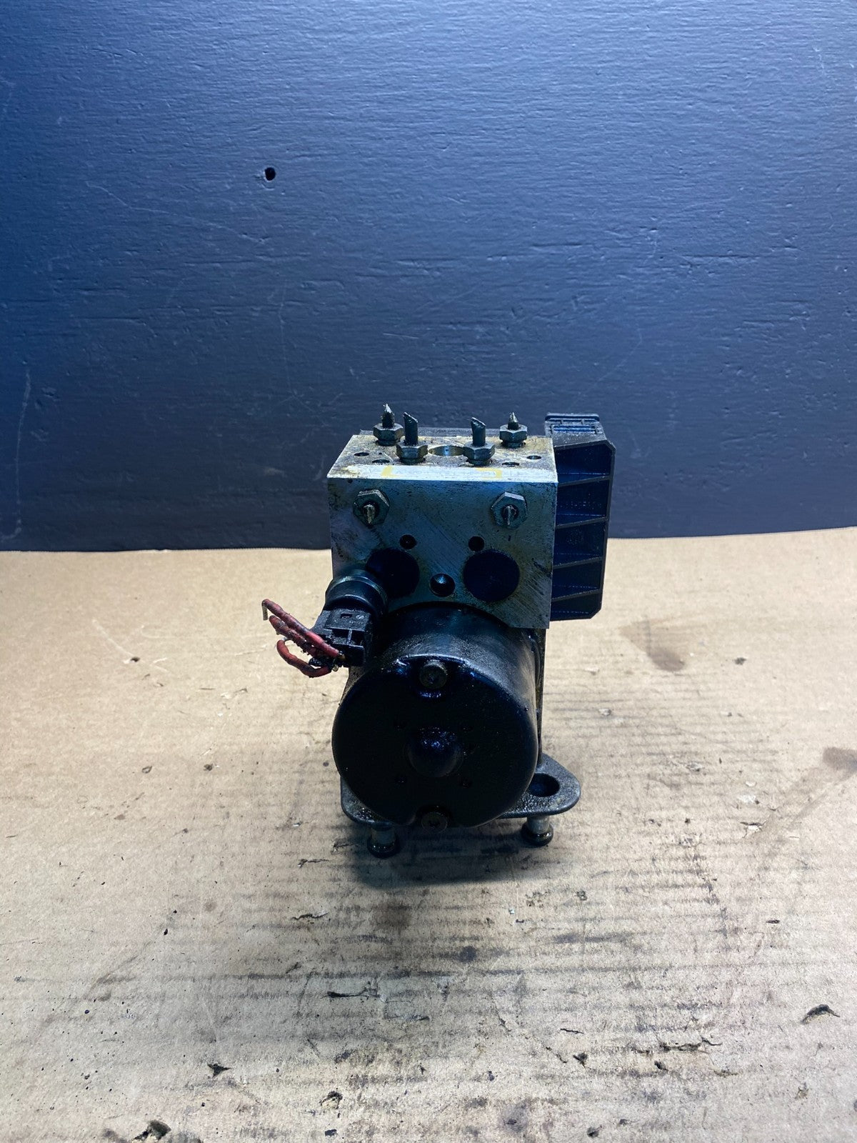 2001 to 2003 Mercedes CLK320 CLK55 ABS Anti Lock Brake Pump AB7229 DG2