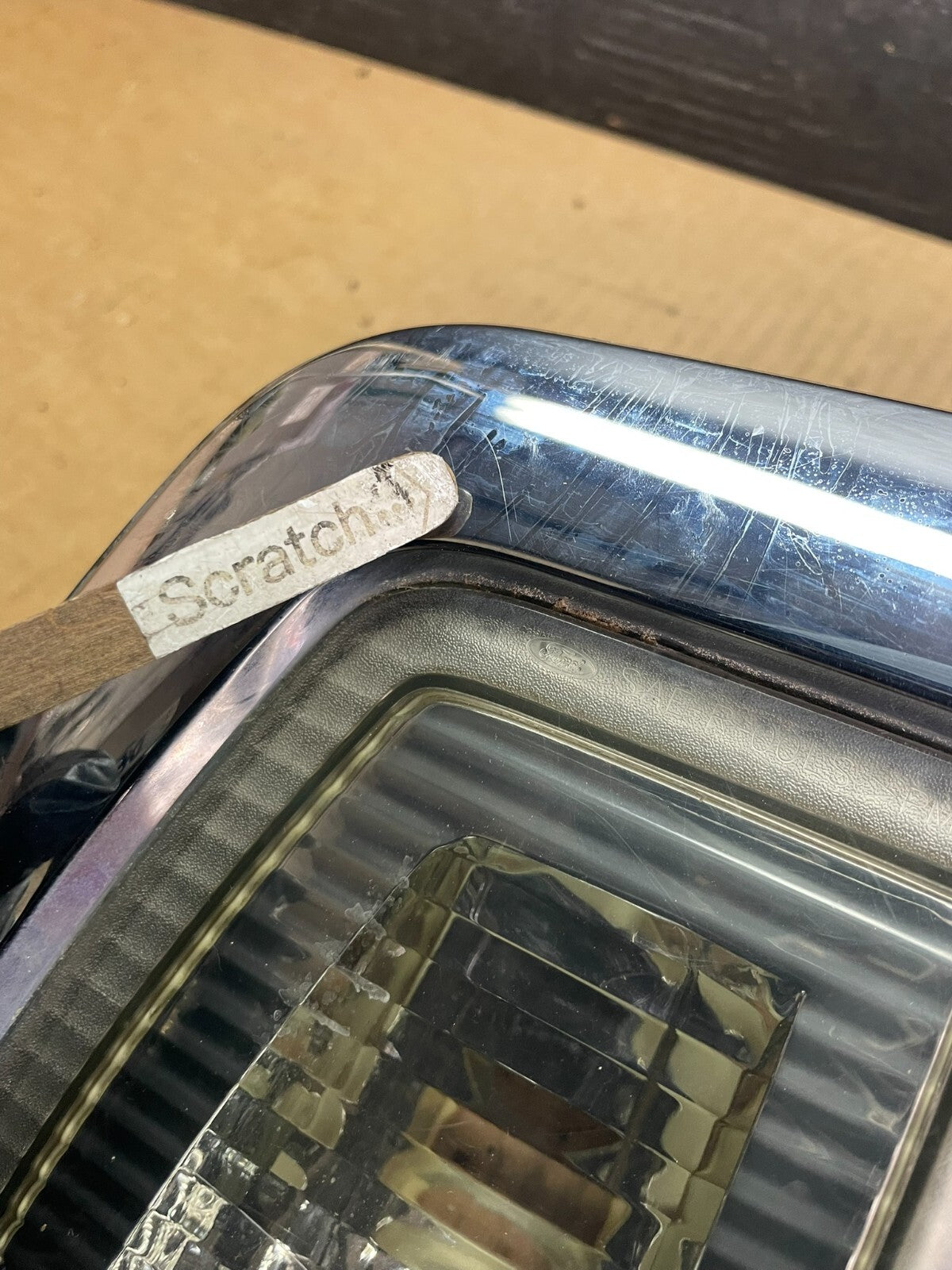 2000- 2002 Lincoln LS Rear Finish Panel Trunk Panel Chrome OEM J4095 DG4