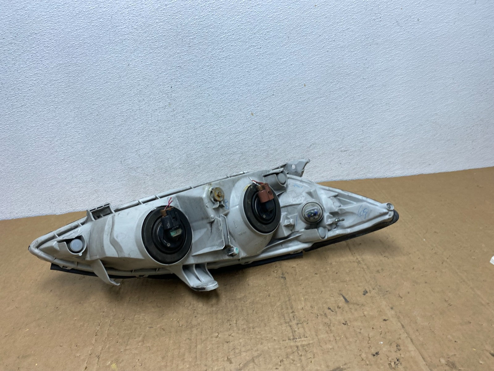 2002 2003 2004 Toyota Camry Left Driver Lh Side Halogen Headlight AD2650 DW6