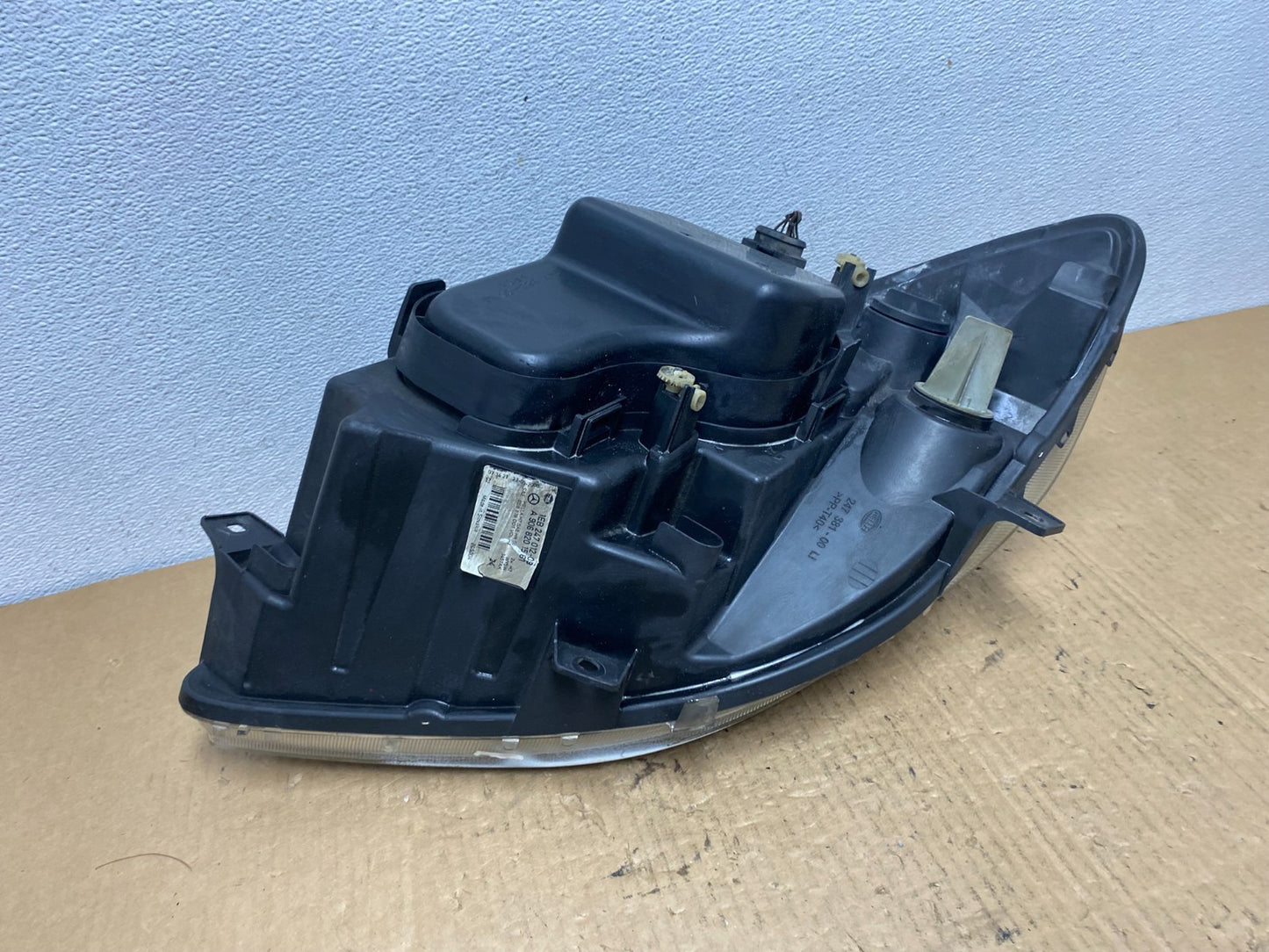 2007 to 2013 Mercedes Sprinter Headlight Left Driver Side Halogen AC7791 DW4