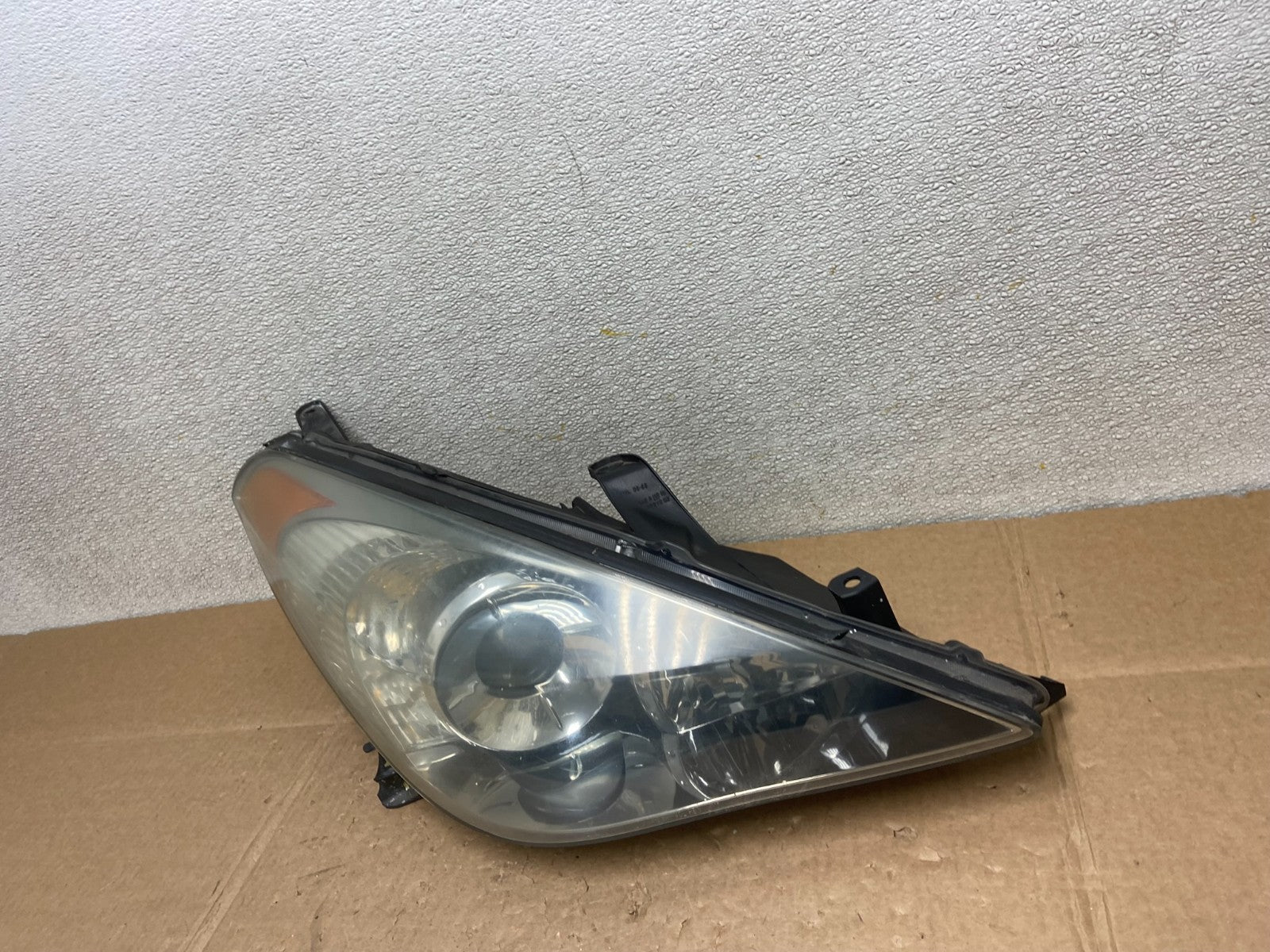 2004 2005 2006 Toyota Solara Halogen Headlight Right Passenger Side Y8738 DW1