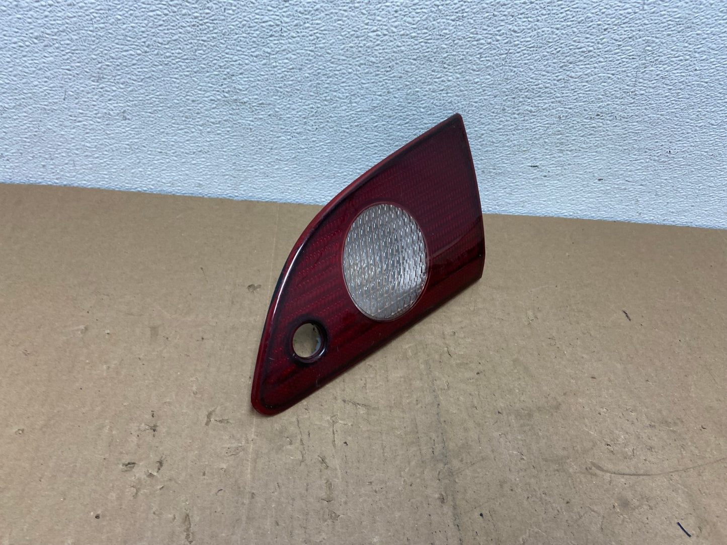 2001 2002 Toyota Corolla Right Passenger RH Side Inner Tail light AC5813 LK2