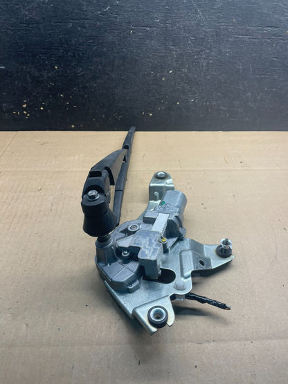2011 to 2013 Infiniti QX56 QX80 Rear Wiper Motor OEM W6694 PS4