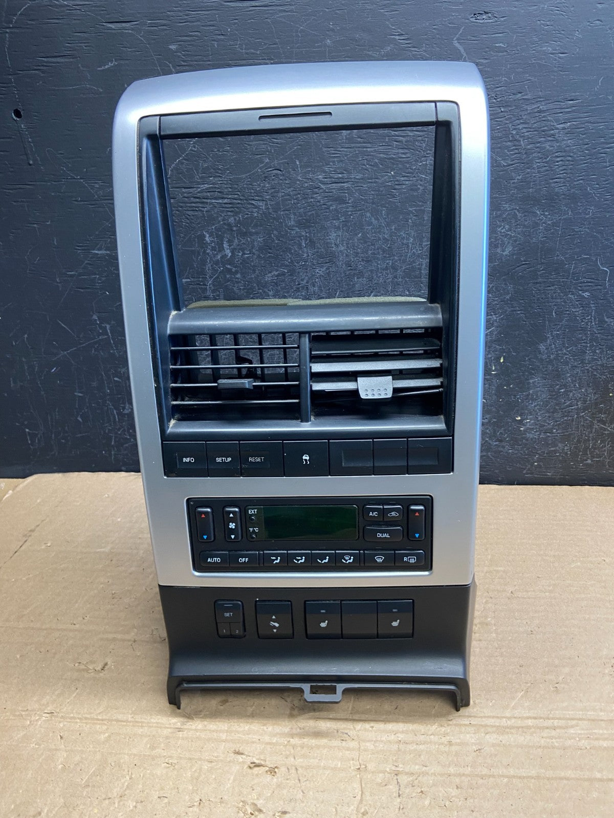 2006 - 2010 Ford Explorer Radio Heater Climate A/C Control Bezel Trim AF2219 DG0