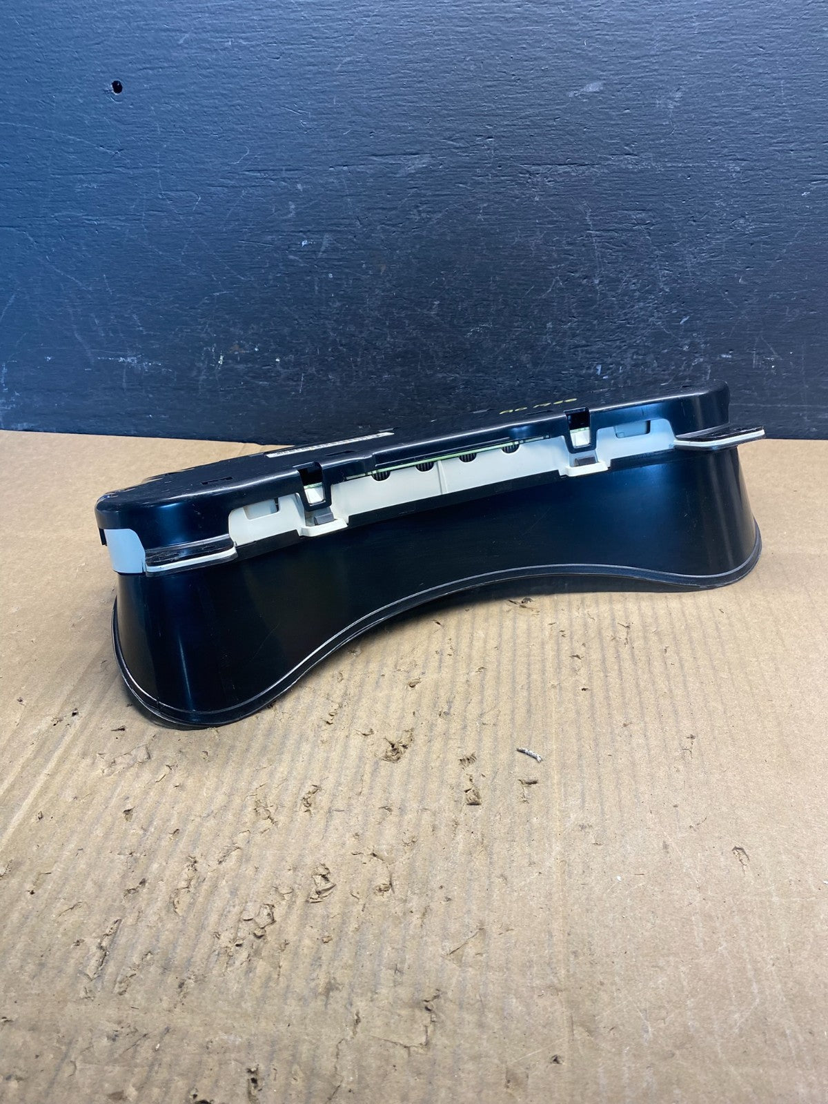 2006 - 2009 GMC Envoy Speedometer Cluster Gauge AD1768 DG4