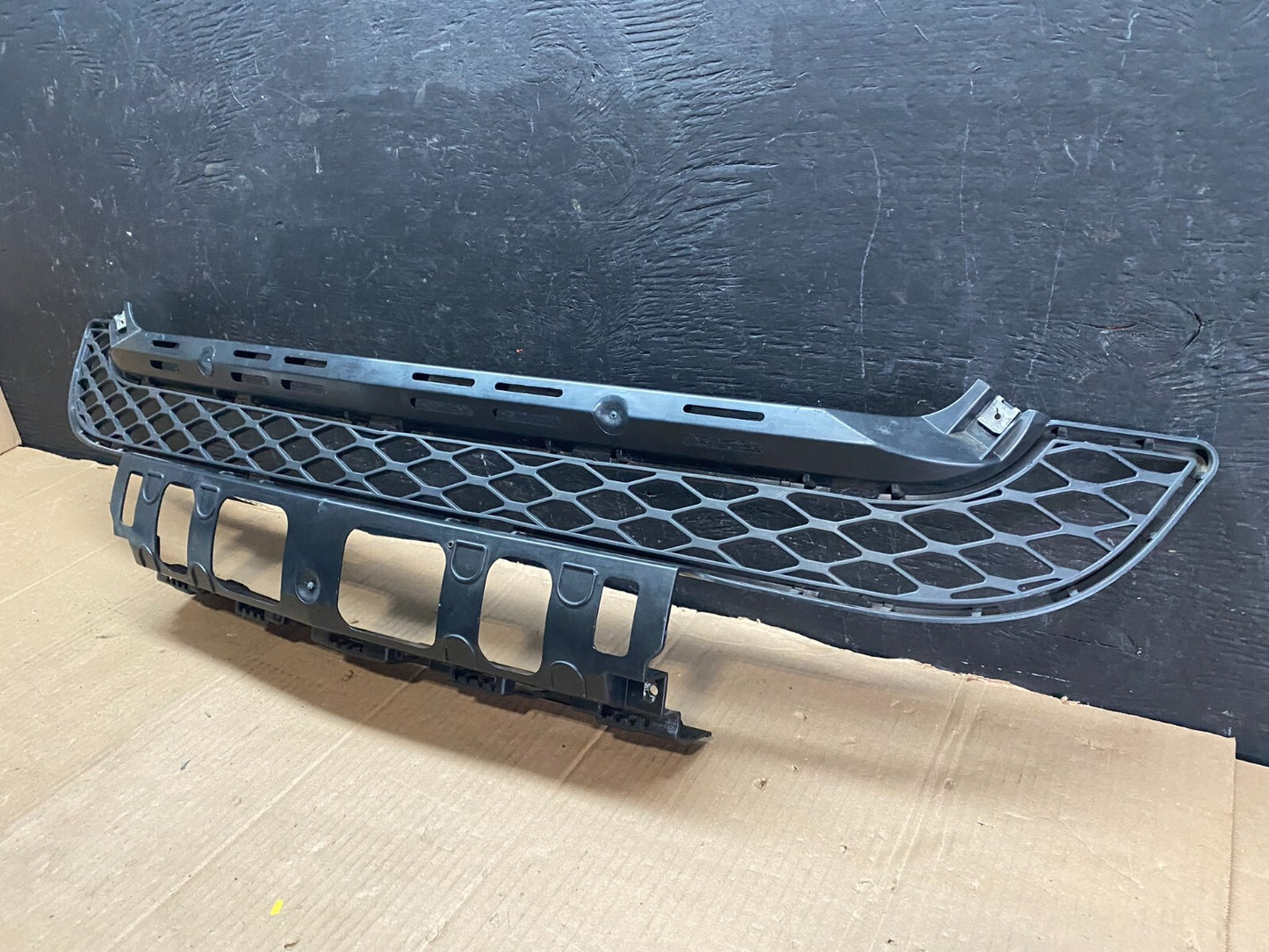2007 to 2010 Mercedes X164 GL450 GL Front Lower Bumper Grill Grille D3266 DG12
