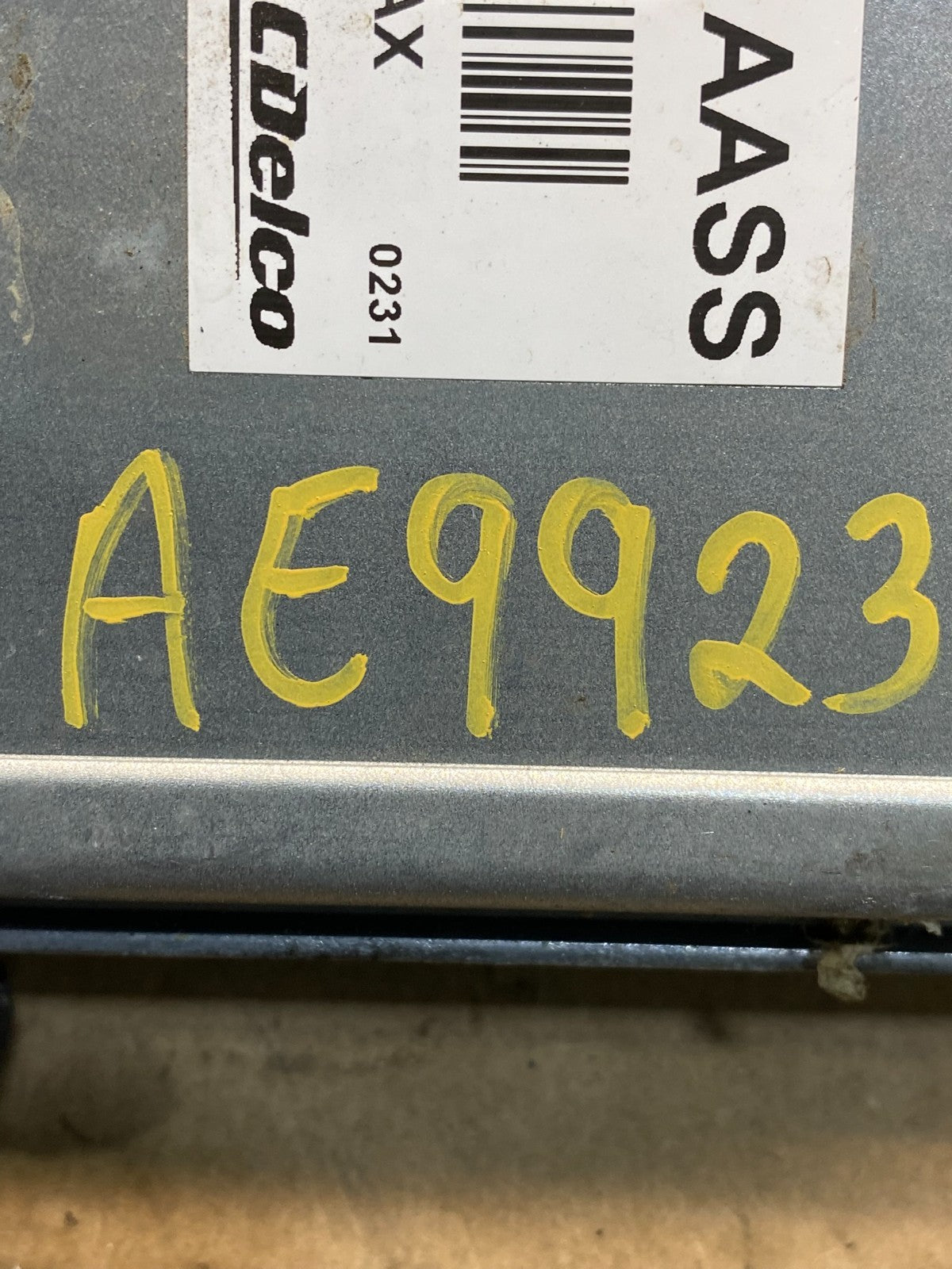 2010 to 2013 Chevrolet Silverado Yukon Engine Control Module ECM ECU ae9923 DG3