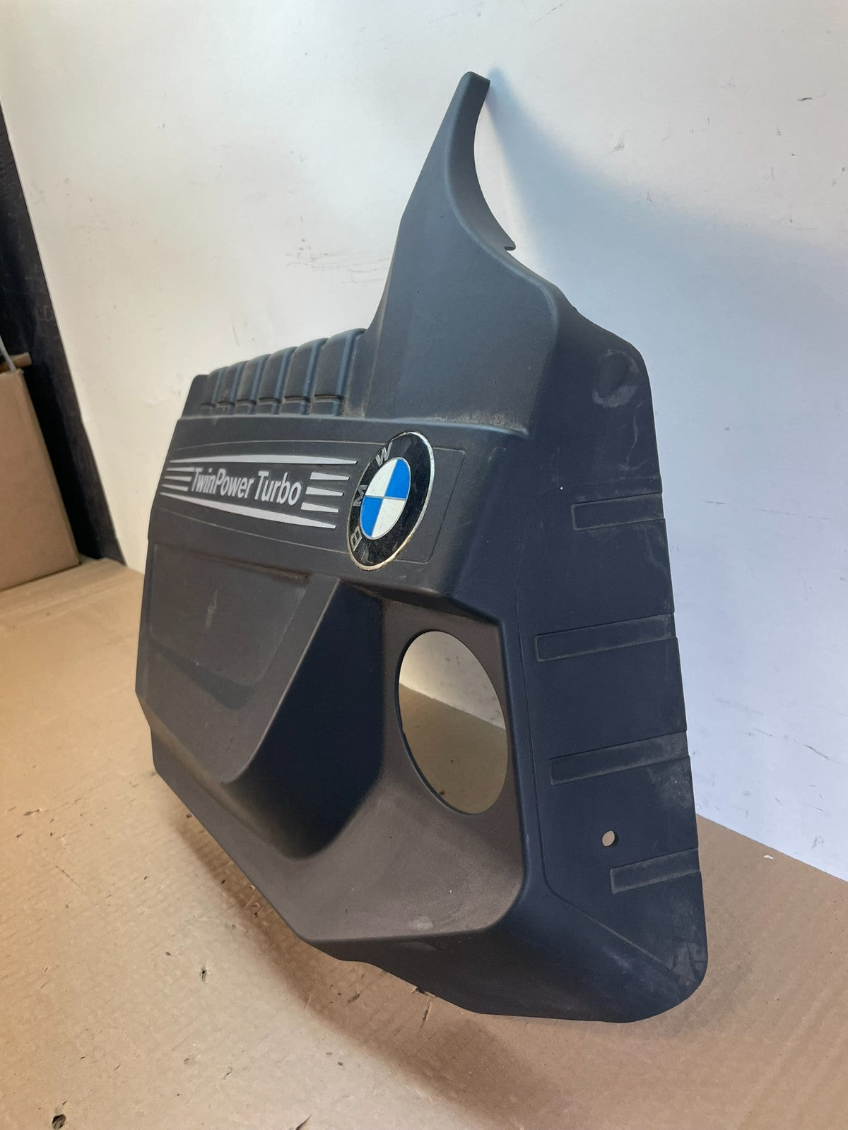 2011 to 2016 BMW 535I TwinPower Turbo Plastic Engine Cover Shield AH6515 DG1