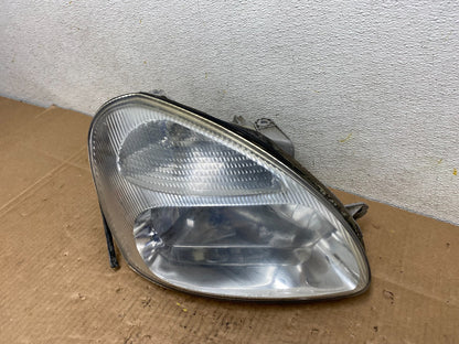 2000 to 2002 Daewoo Nubira Station Wagon Right Side Headlight OEM D94731