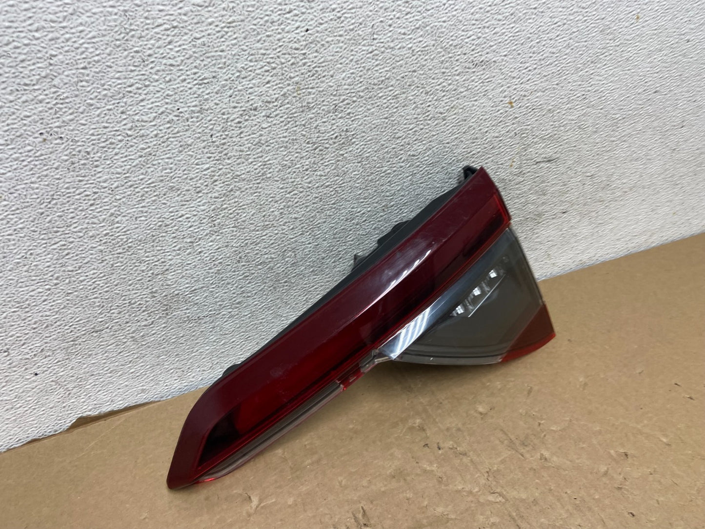 2020 to 2023 GMC Acadia AT4 Right Passenger Side Tail Light Inner AF7462 DG2