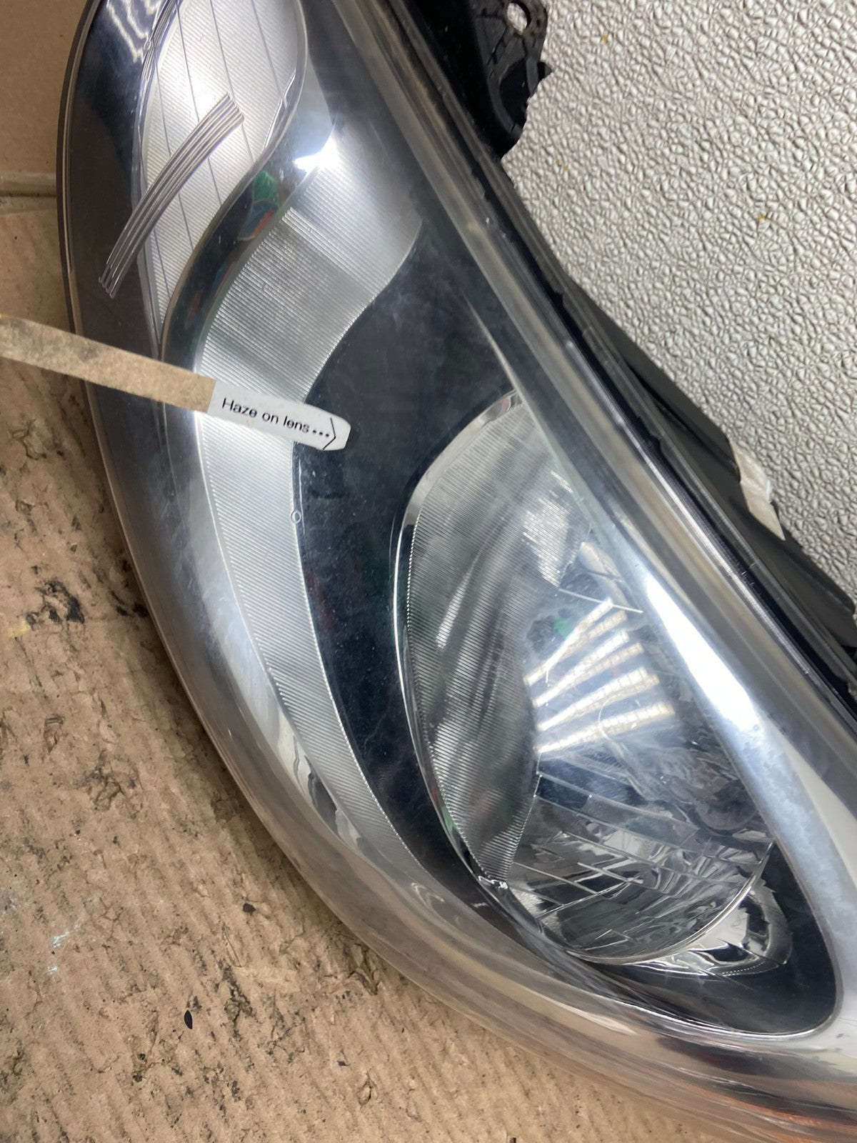 2013 to 2017 Hyundai Accent Left Driver LH Side Headlight AA9577 DW3