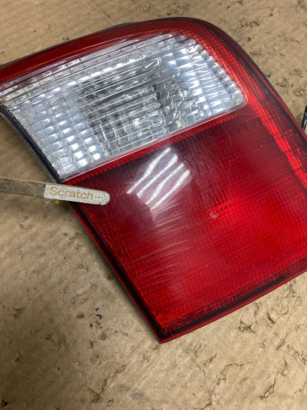 2001 2002 Subaru Forester Left Driver Inner Lid Mounted Tail Light Oem W7858 DW3