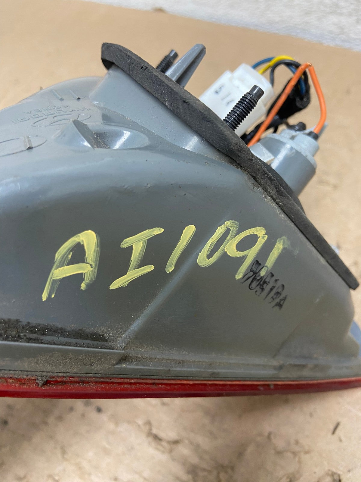 2007 to 2012 Hyundai Veracruz Right Passenger RH Inner Tail Light AI1091 LK6
