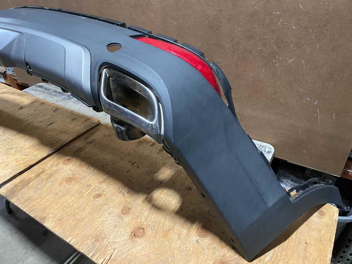 2013 to 2016 Hyundai Santa Fe XL Bumper Cover w/ Park Sensor U6234 PS6